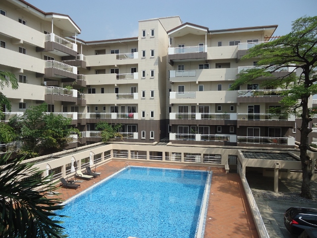 Luxurious 4 Bedroom Apartment with Excellent Facilities (incl. Lawn Tennis Court)