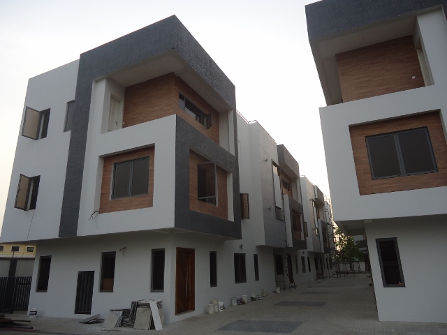 Serviced 5 Bedroom Detached Duplex with Excellent Facilities