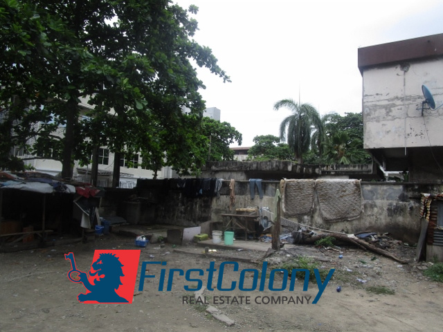 1260sqm Commercial Land with dilapidated Buildings