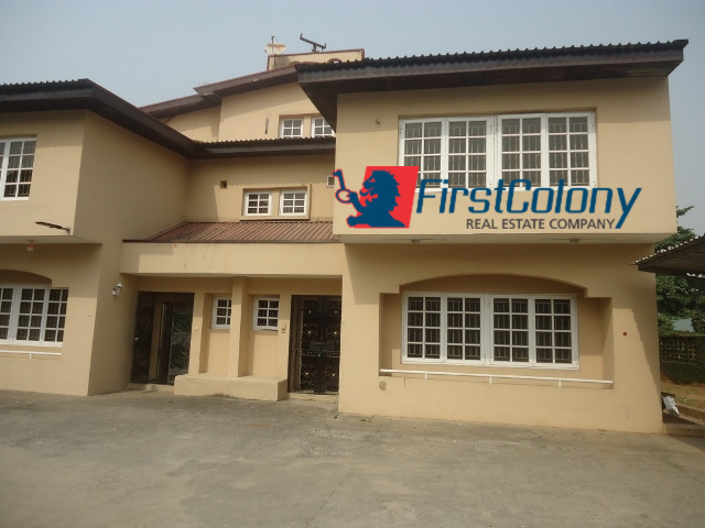 4 Bedroom Semi-Detached Duplex for Office or Residential Use