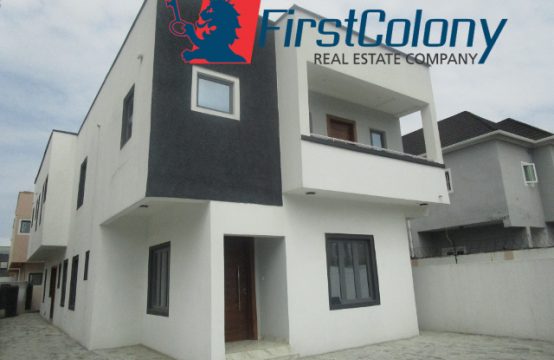 New Private 5 Bedroom Detached Duplex with 2 Room Bq
