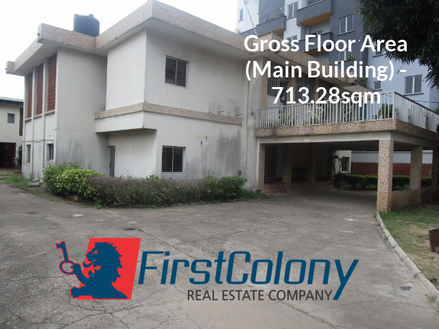 Ample 8 Bedroom Detached House on Large Grounds for Office Use