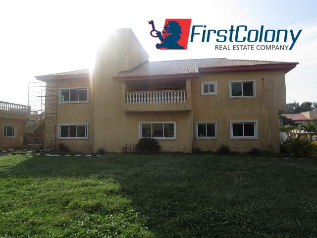 Grandiose 4 Bedroom Detached House (Ocean View) on ample grounds