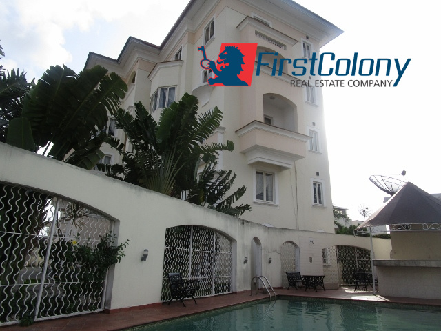 Ample Furnished 4 Bedroom Duplex with Excellent Facilities