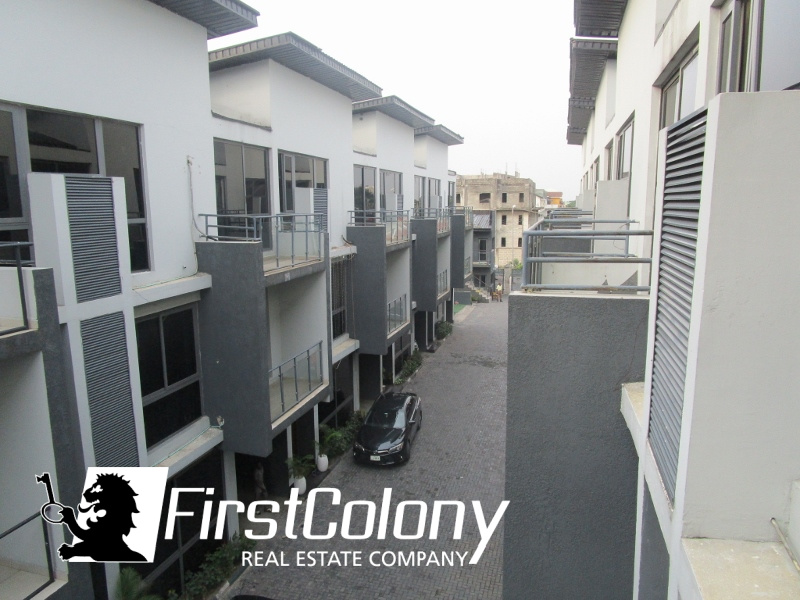 Well Maintained 4 Bedroom Terrace Duplex (Serviced)