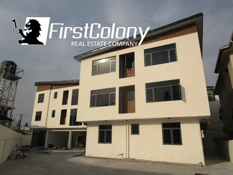 Lone Block of 3 Units 3 Bedroom and 2 Units 2 Bedroom Apartments